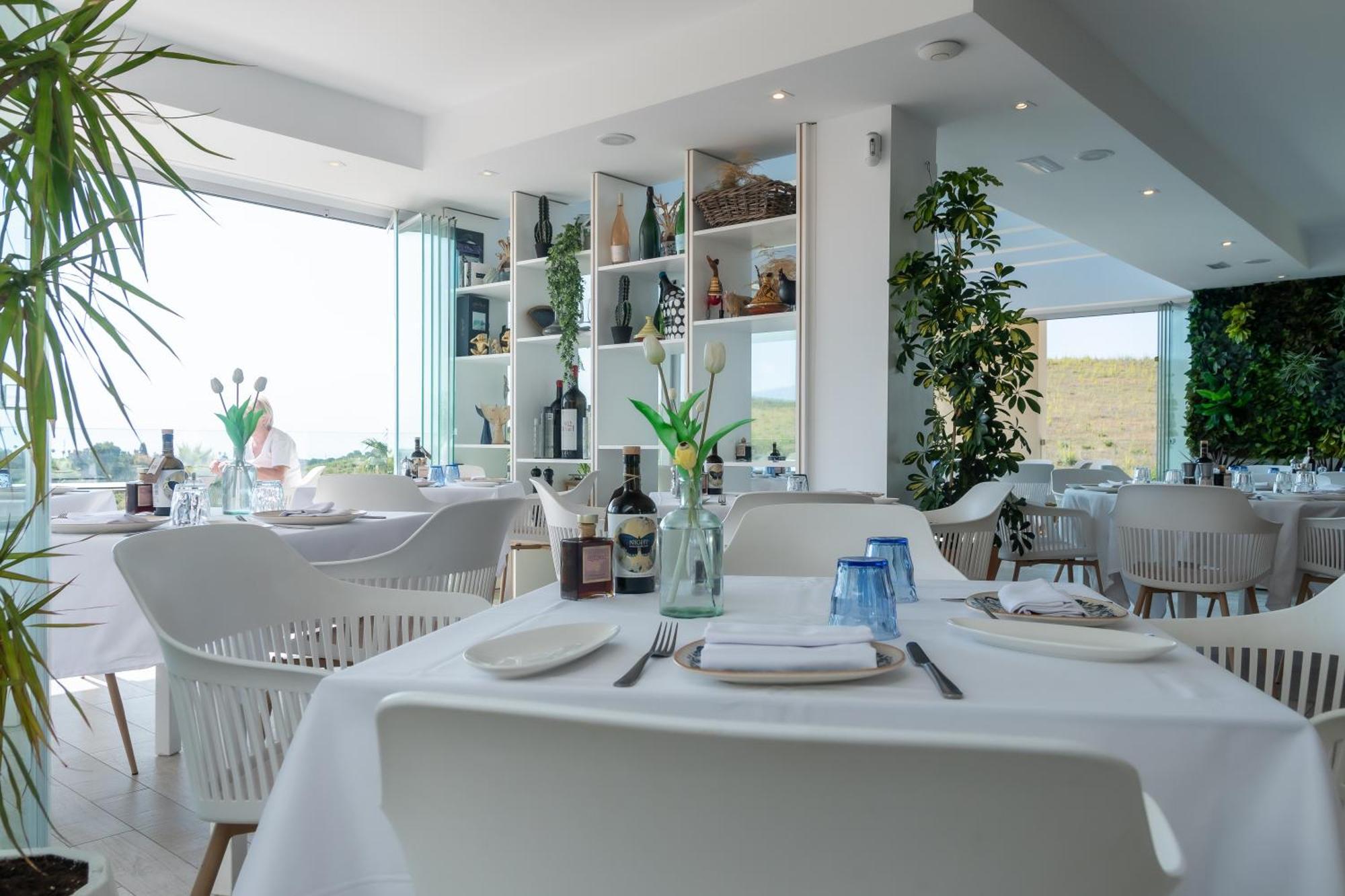 Apartamento Paradise Lagoon Alcazaba By Hostlovers